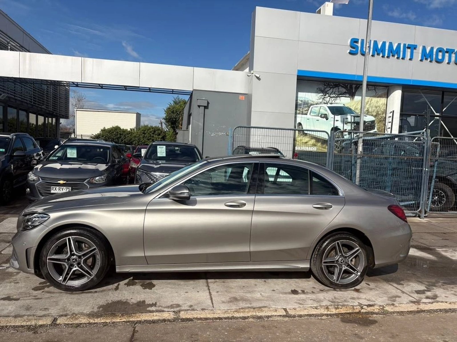 Mercedes-Benz 200 1.5 FL 4X2 AT 4P 2019 - Imagen 3 de 12