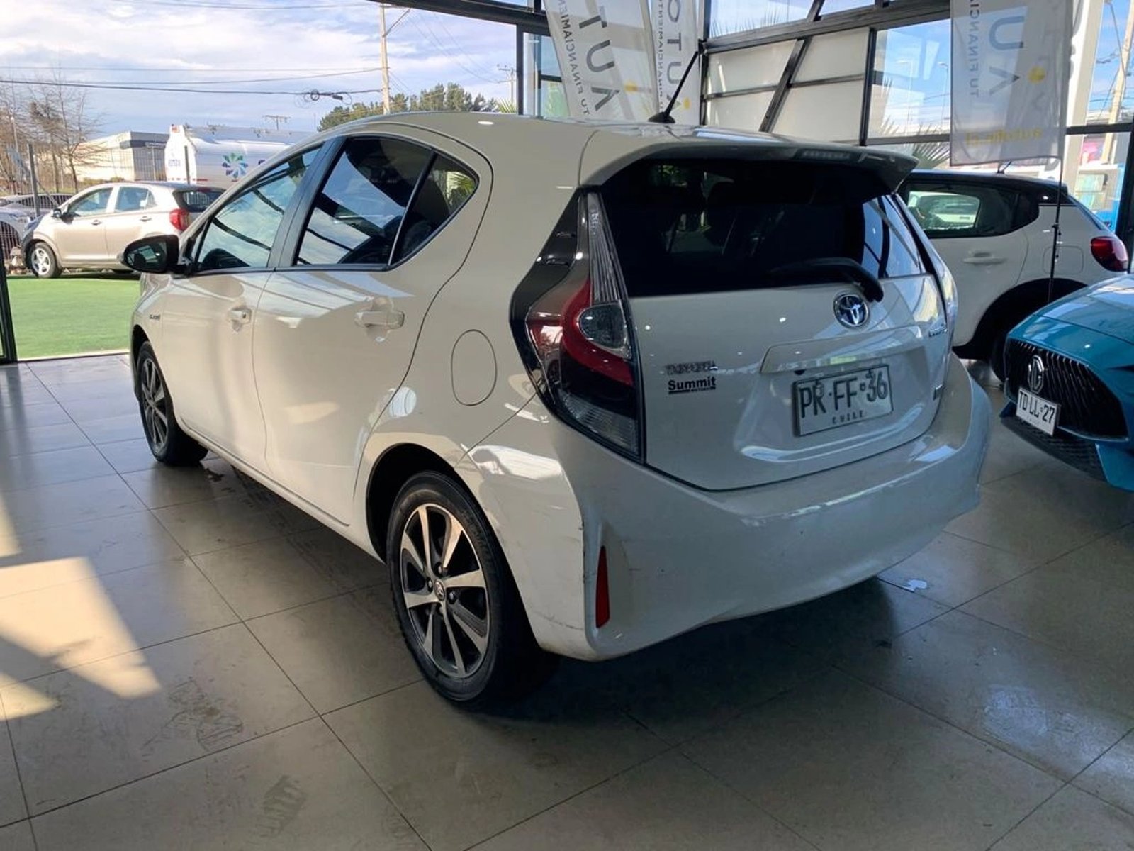 Toyota PRIUS 1.5 C HIB 4X2 HB AT 5P 2021 - Foto 5 de 9