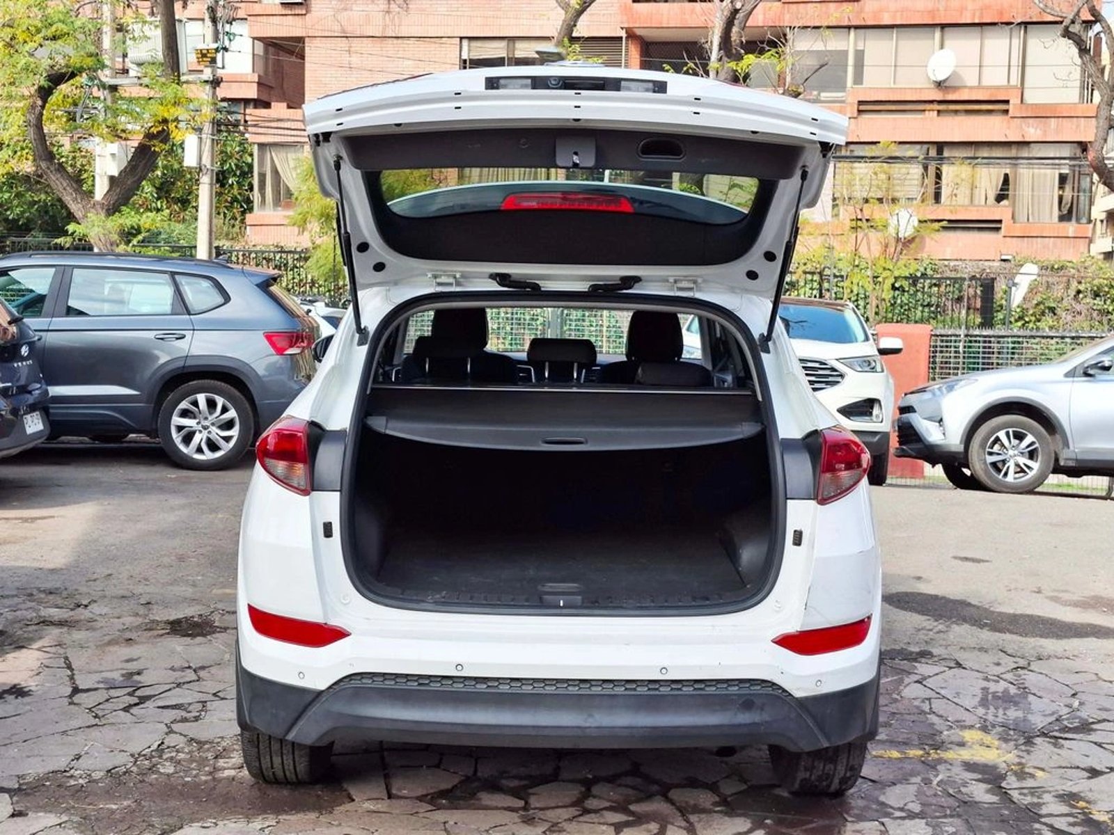 Hyundai TUCSON 2.0 GL AUT 4X2 2018 - Imagen 10 de 20