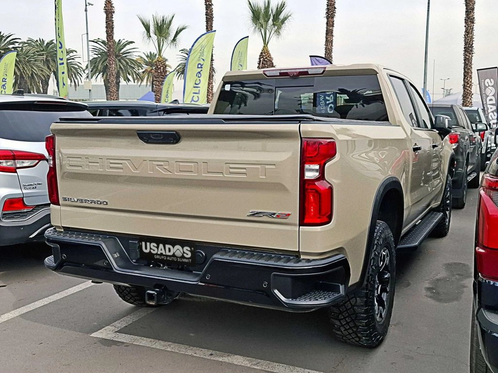CHEVROLET SILVERADO ZR2 6.2 4X4 AT 2023 - Imagen 6 de 20
