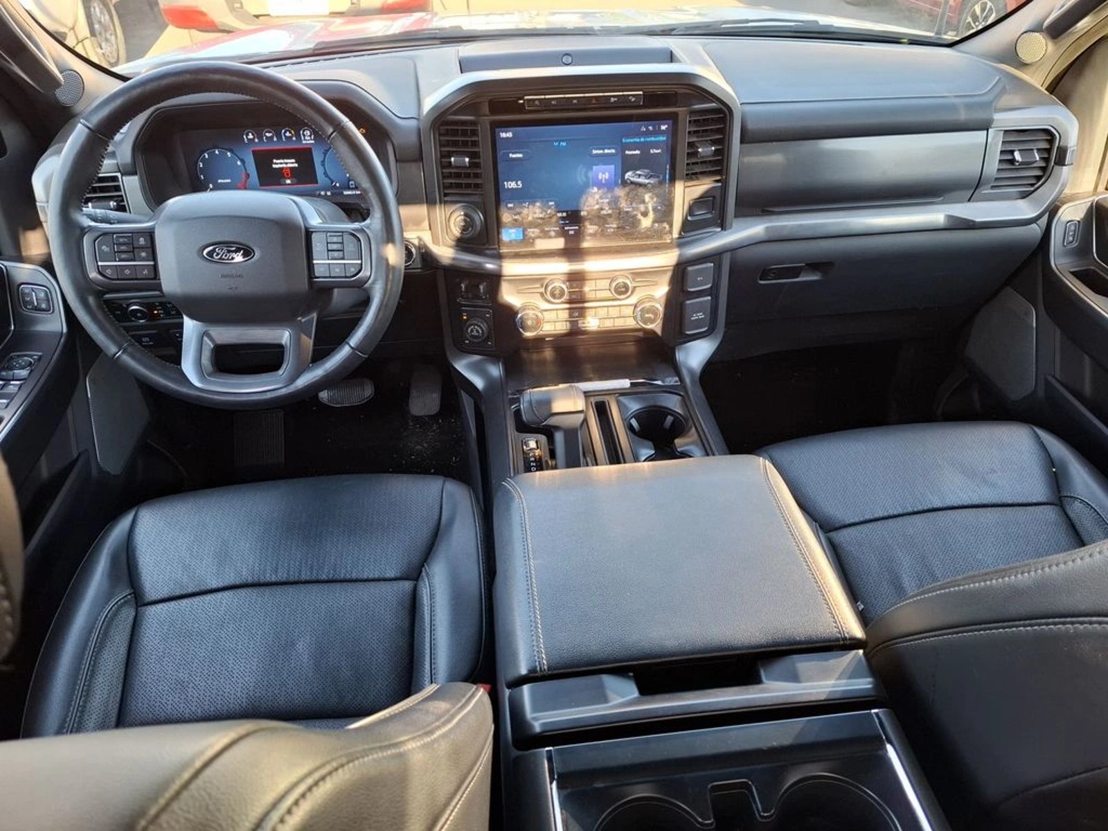 Ford F-150 LARIAT BLACK 4X4 5.0 2025 - Imagen 13 de 20