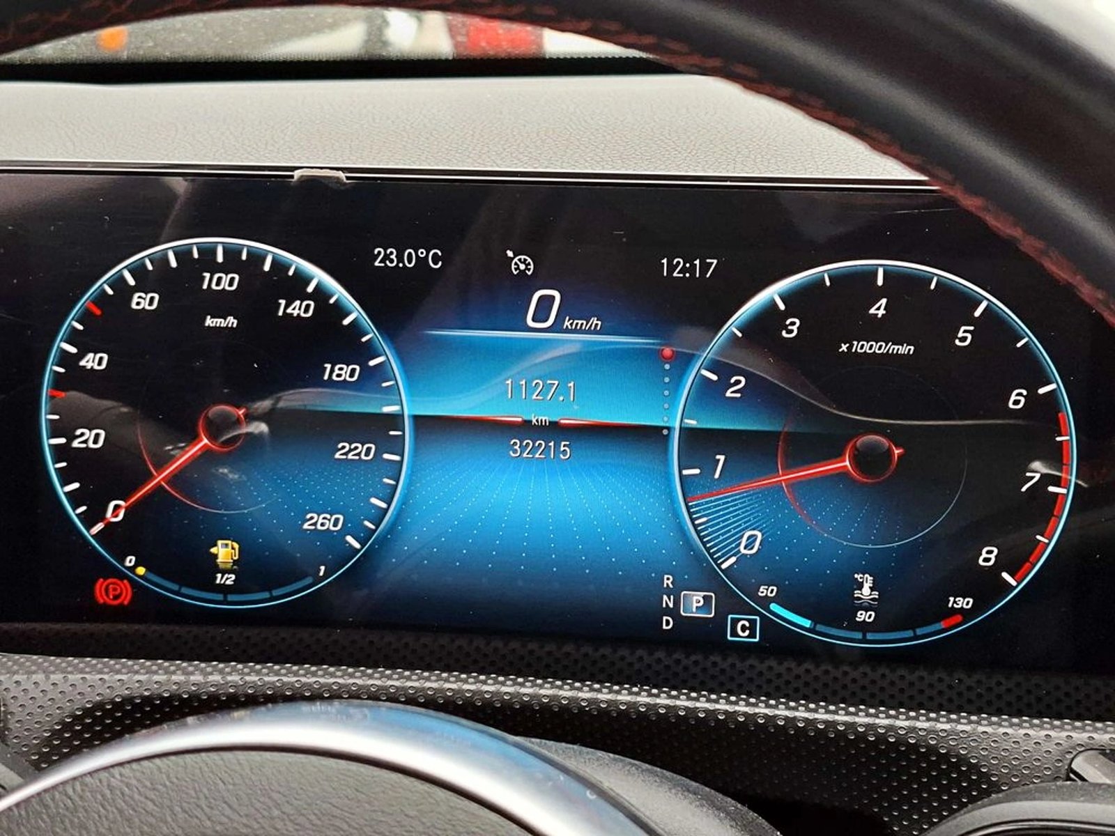 Mercedes-Benz A 250 2.0 AMG LINE 4X2 HB AT 5P 2023 - Imagen 15 de 18