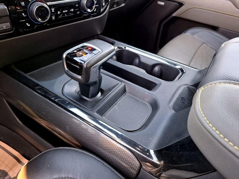 Chevrolet SILVERADO ZR2 6.2 CC  AT 4X4 2023 - Imagen 18 de 20