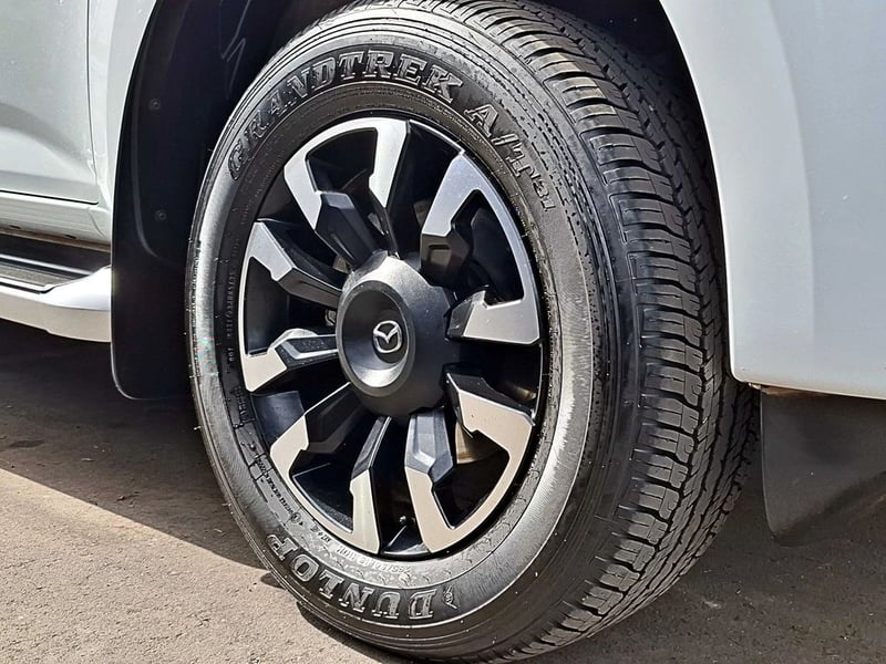 Mazda BT-50 2.2 DC HIGH PLUS AT 4X4 DIESEL 2026 - Imagen 7 de 20