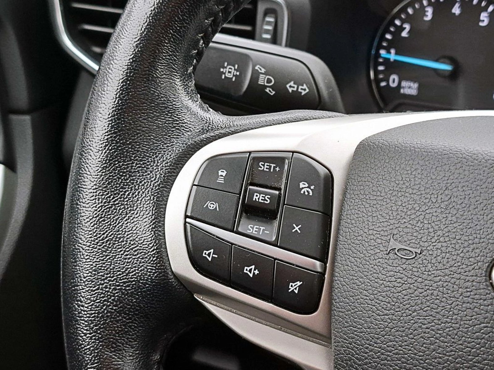 Ford EXPLORER 2.3 LIMITED AT 4X4 2021 - Imagen 13 de 18