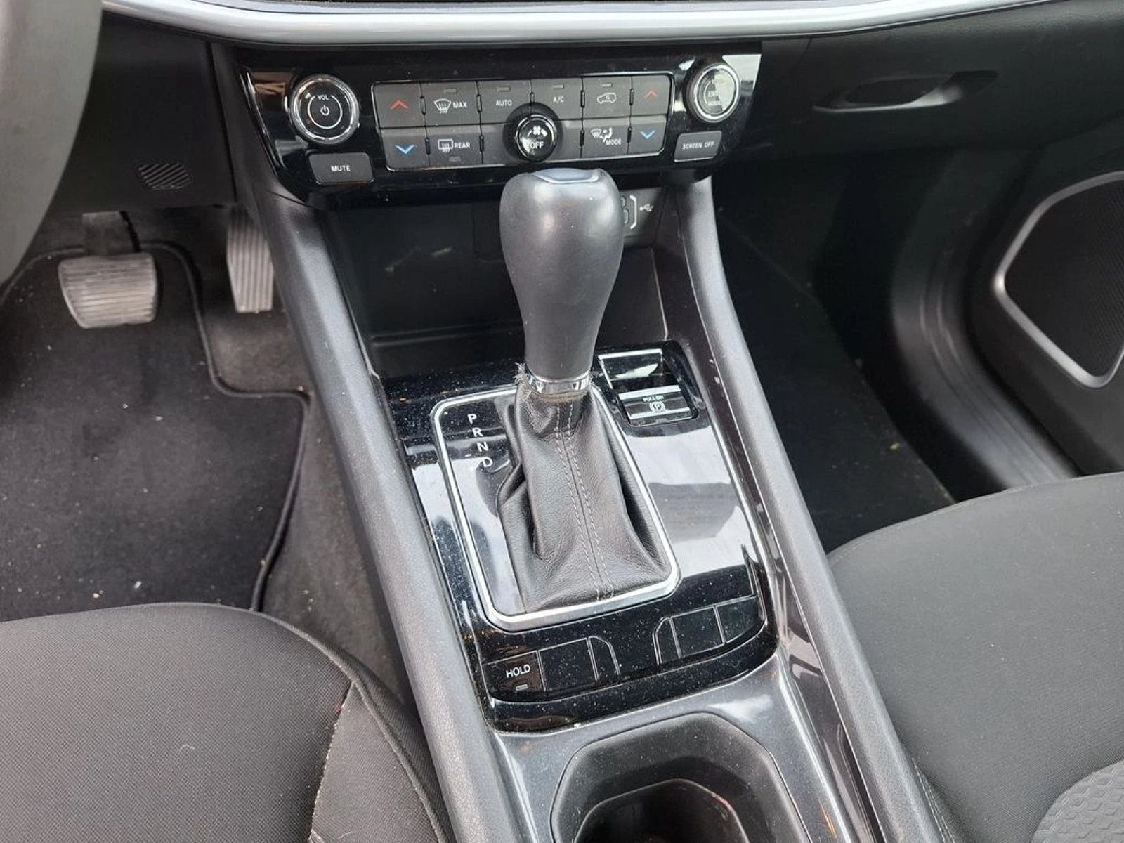 JEEP COMPASS 1.3 LIMITED AT 2022 - Imagen 17 de 20