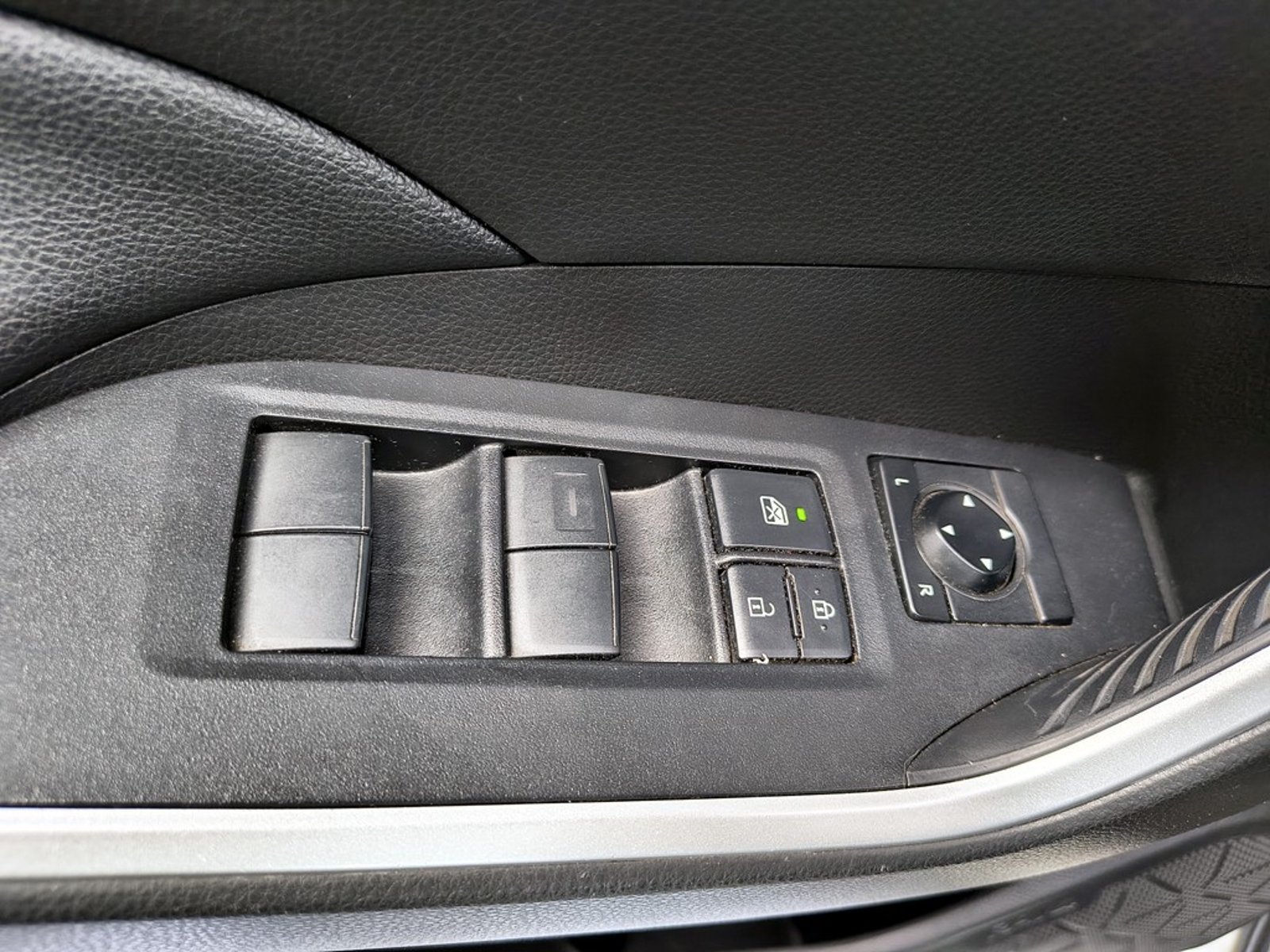 TOYOTA RAV4 2.0 2021 - Imagen 8 de 20