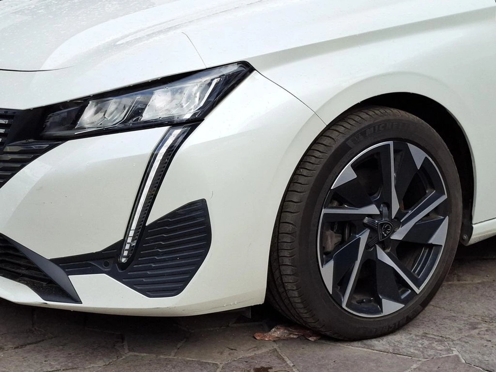 Peugeot 308 1.5 2023 - Foto 4 de 20