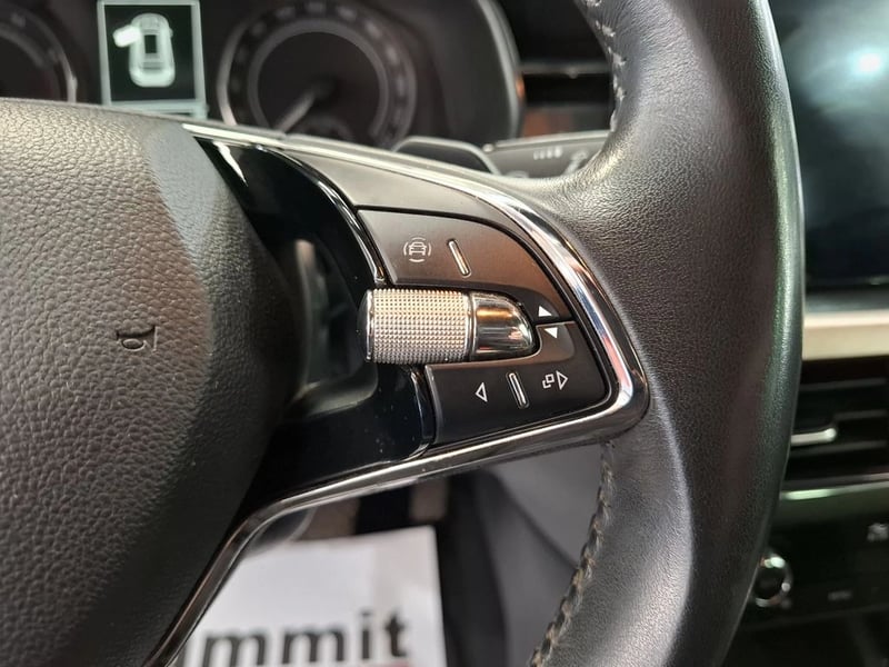 Skoda KAMIQ TSI STYLE 2022 - Imagen 17 de 20