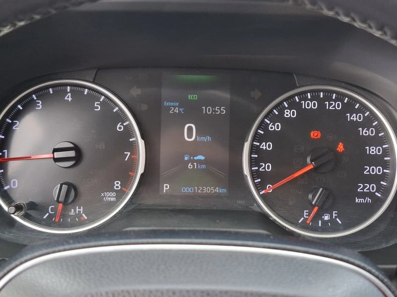 Toyota RAV4 2.0 XLE AT 2019 - Imagen 17 de 19
