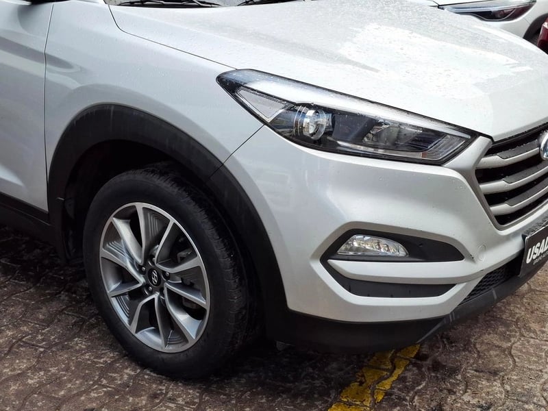 Hyundai TUCSON 2.0 PLUS 2WD AT 5P 2018 - Imagen 4 de 20