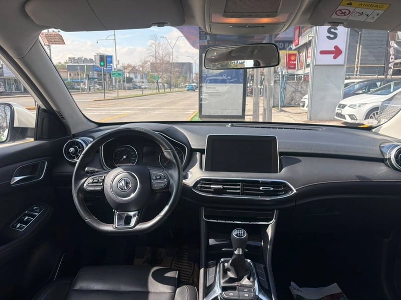 MG HS 1.5T COMFORT 2WD MT 5P 2023 - Imagen 9 de 11