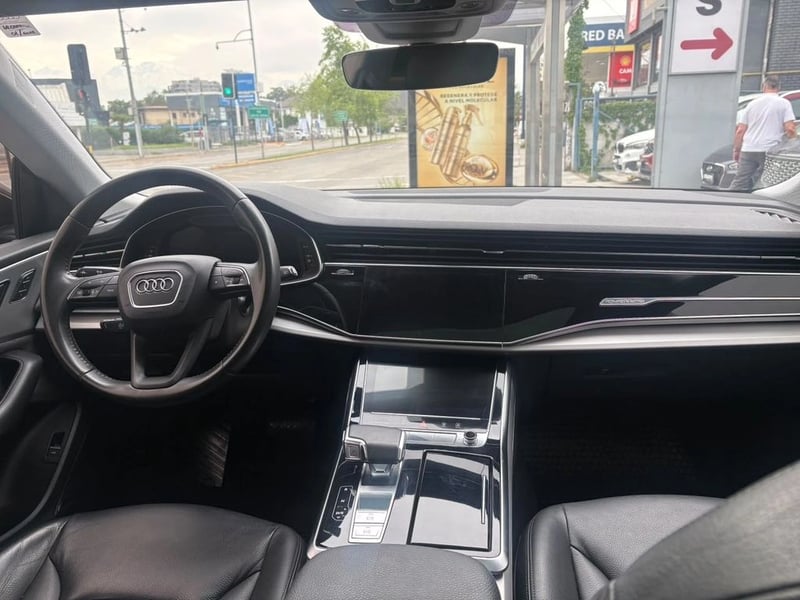 Audi Q8 3.0 55 TFSI QUATTRO 4X4 AT 5P 2021 - Imagen 7 de 13