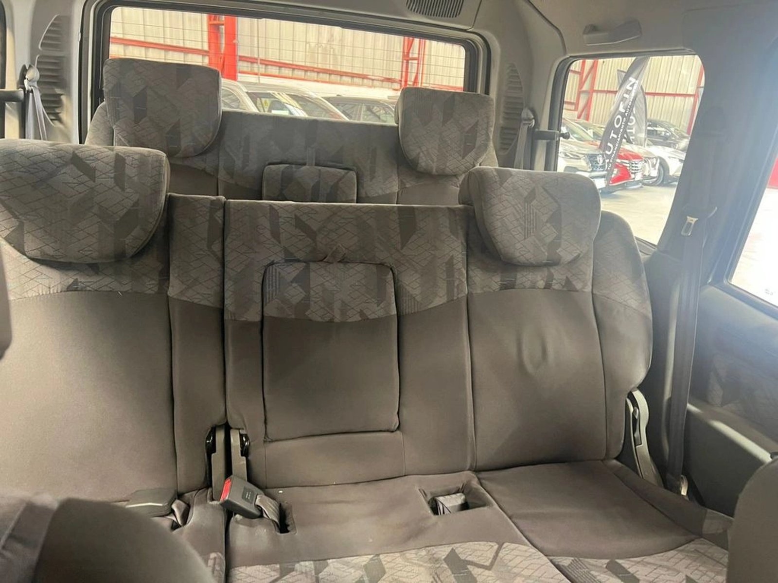 MAHINDRA SCORPIO 2.2 SUV ABS 2AB EV MT 4X2 DIESEL 2015 - Imagen 12 de 15