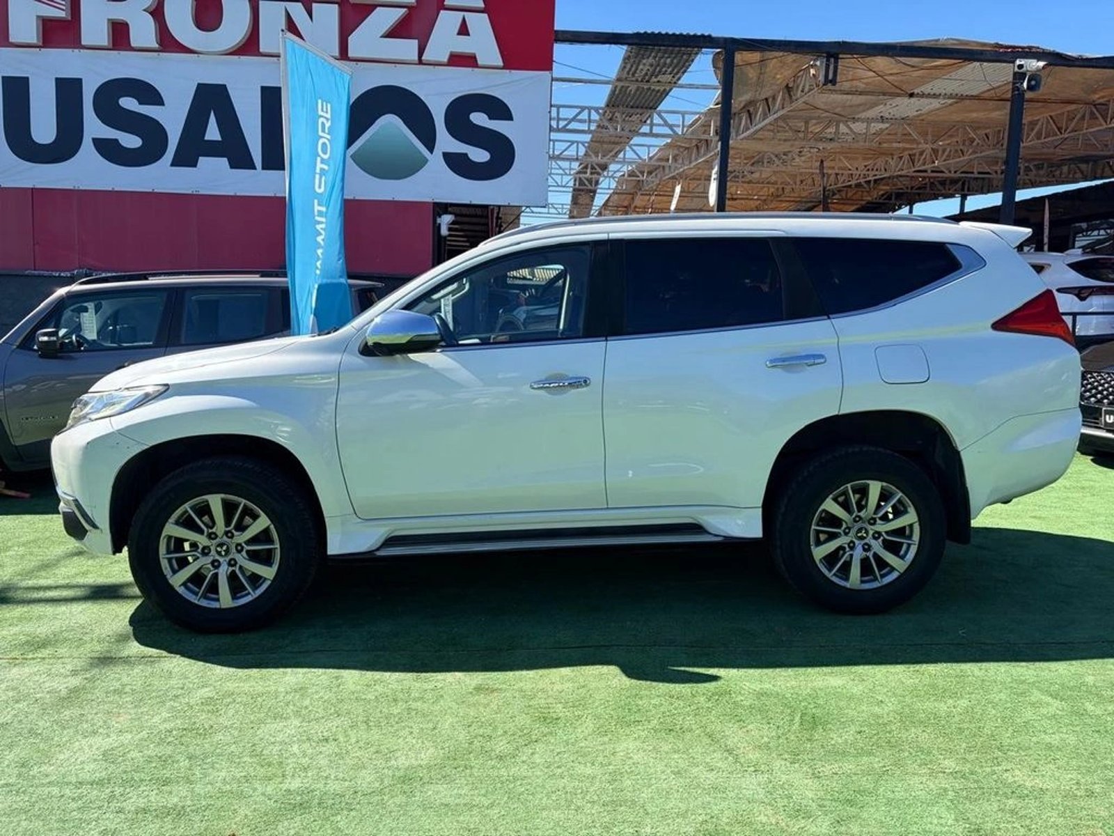 Mitsubishi MONTERO SPORT 2.4 4X2 DIESEL 2019 - Foto 4 de 9