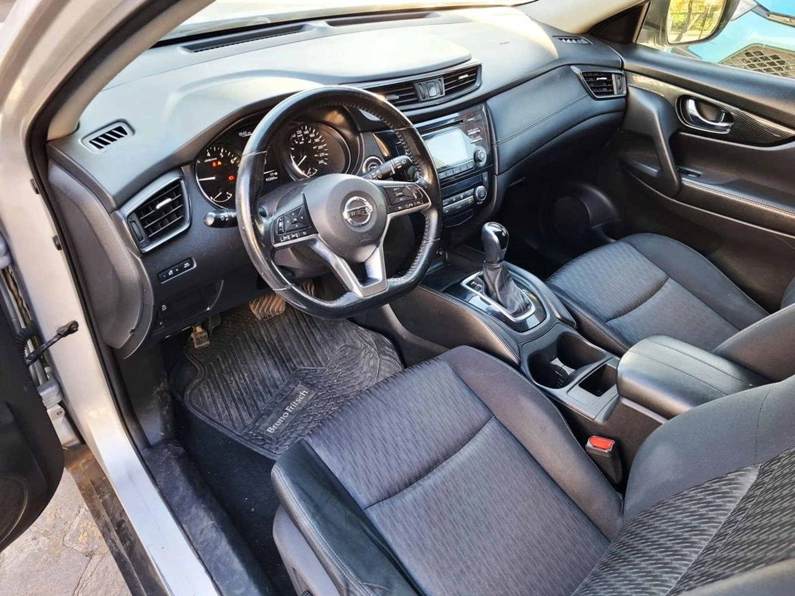 Nissan X-TRAIL 2.5 2019 - Imagen 18 de 20