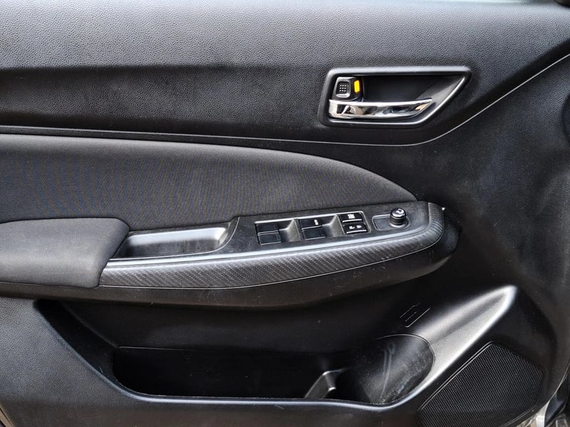 Suzuki SWIFT 1.2 2021 - Imagen 10 de 20