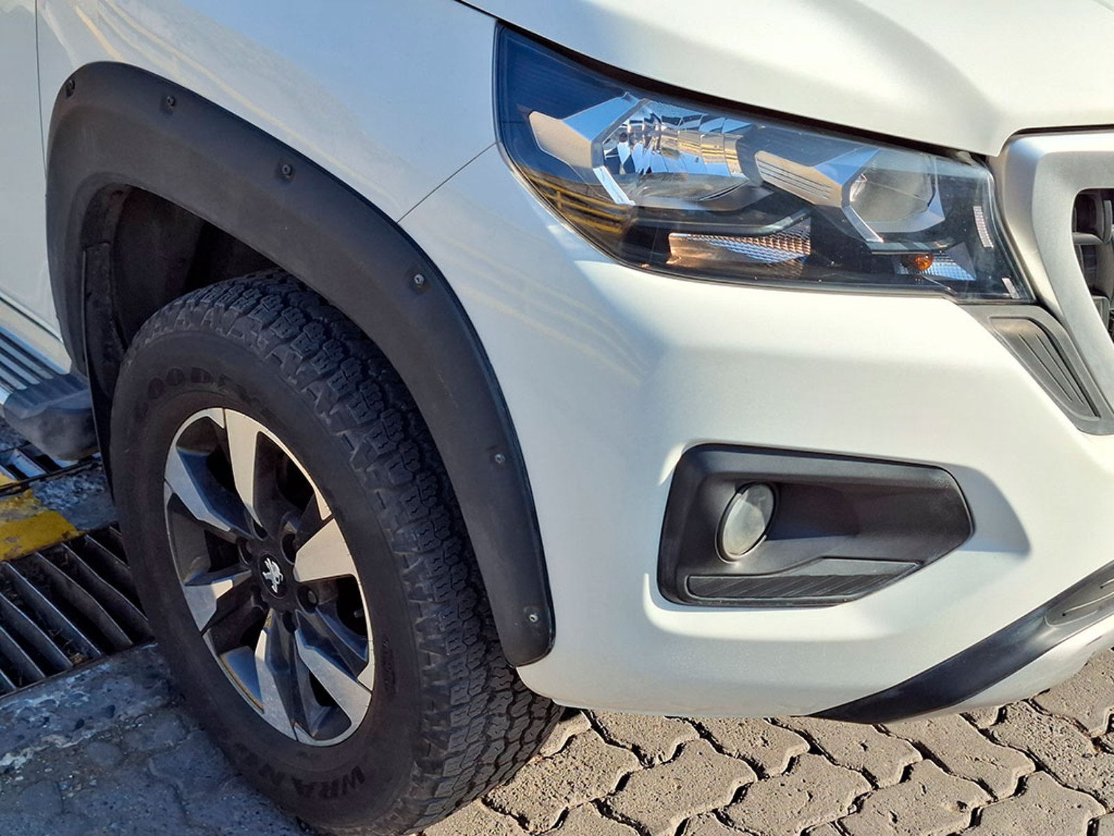 Peugeot LANDTREK 1.9 ACTIVE HDI 150 MT 4X4 DIESEL 2022 - Foto 5 de 20