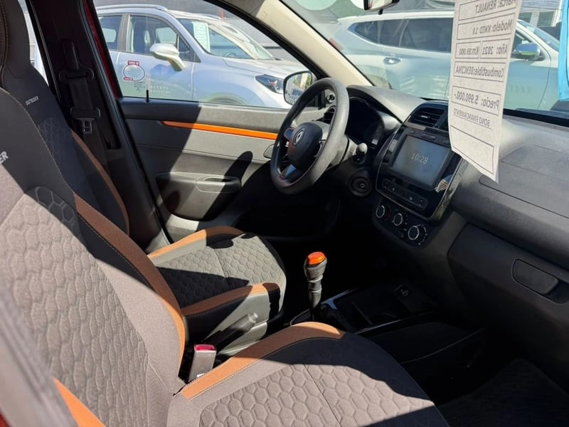 Renault KWID 1.0 LIFE 4X2 HB MT 5P 2021 - Imagen 12 de 13
