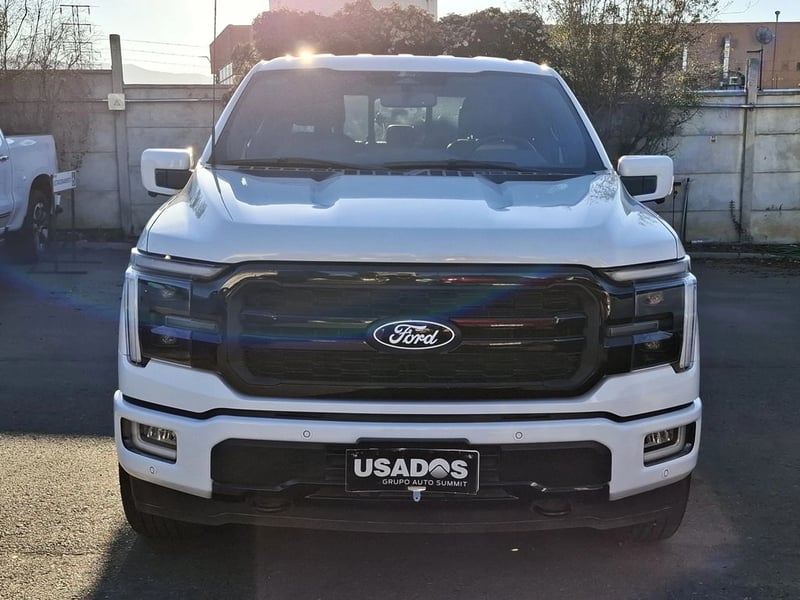 Ford F-150 LARIAT BLACK 4X4 5.0 2025 - Imagen 3 de 20