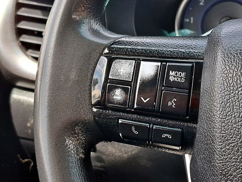Toyota HILUX 2.4 4×2 MT SR DIESEL 2017 - Imagen 13 de 18