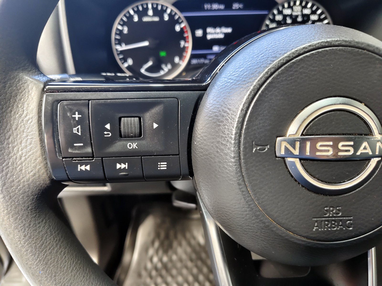 NISSAN QASHQAI 1.3T ADVANCE 2WD CVT AT 5P 2024 - Imagen 12 de 20