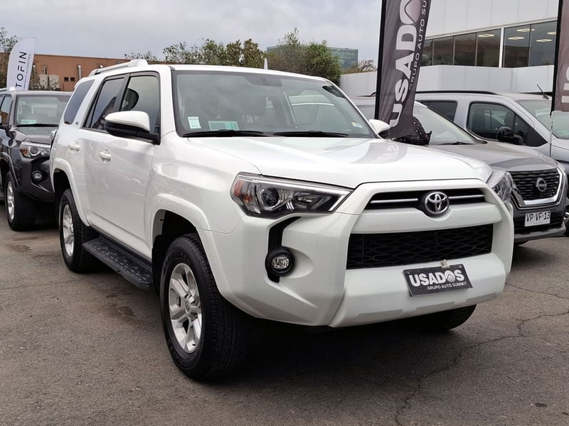 Toyota 4RUNNER AT 4.0 4X2 S 2024 - Imagen 4 de 20