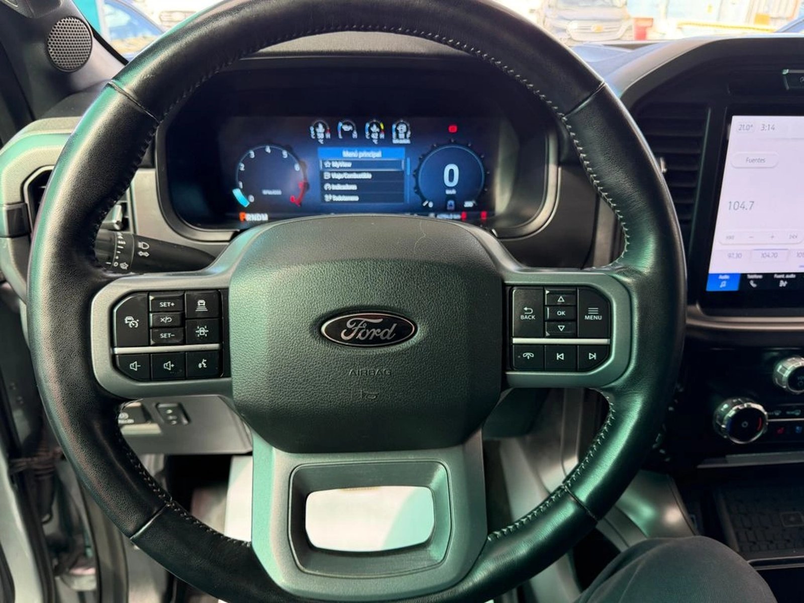 Ford F-150 5.0 LARIAT BLACK CC 4X4 DOB. CAB. AT 4P 2025 - Imagen 12 de 20