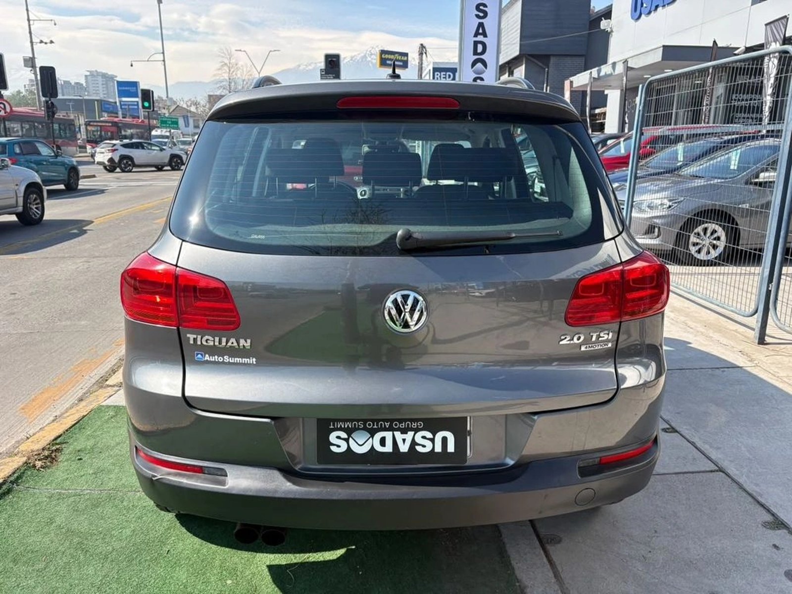 Volkswagen TIGUAN 2.0 TREND FUN TSI PLUS AT 4X4 2015 - Foto 4 de 9