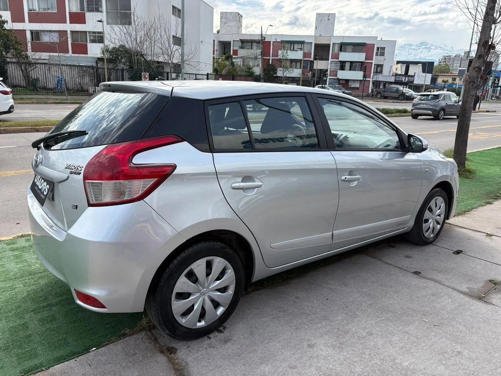 Toyota YARIS 1.5 Sport Gli 2016 - Imagen 4 de 10