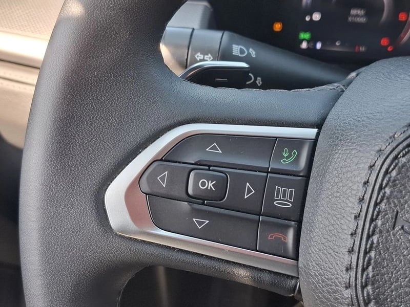 RAM RAMPAGE BIGHORN 2.0 DC AT 4X4 DIESEL 2025 - Imagen 15 de 19