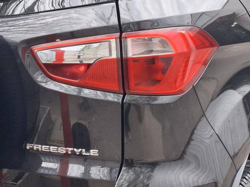 Ford ECOSPORT 1.5 S 4X2 MT 5P 2019 - Imagen 8 de 10