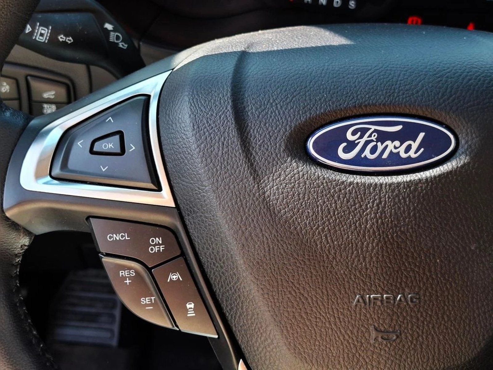 Ford EDGE SEL 2.7 2024 - Imagen 18 de 20