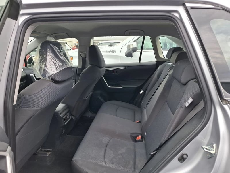 Toyota RAV4 LE 2.0 2024 - Imagen 20 de 20
