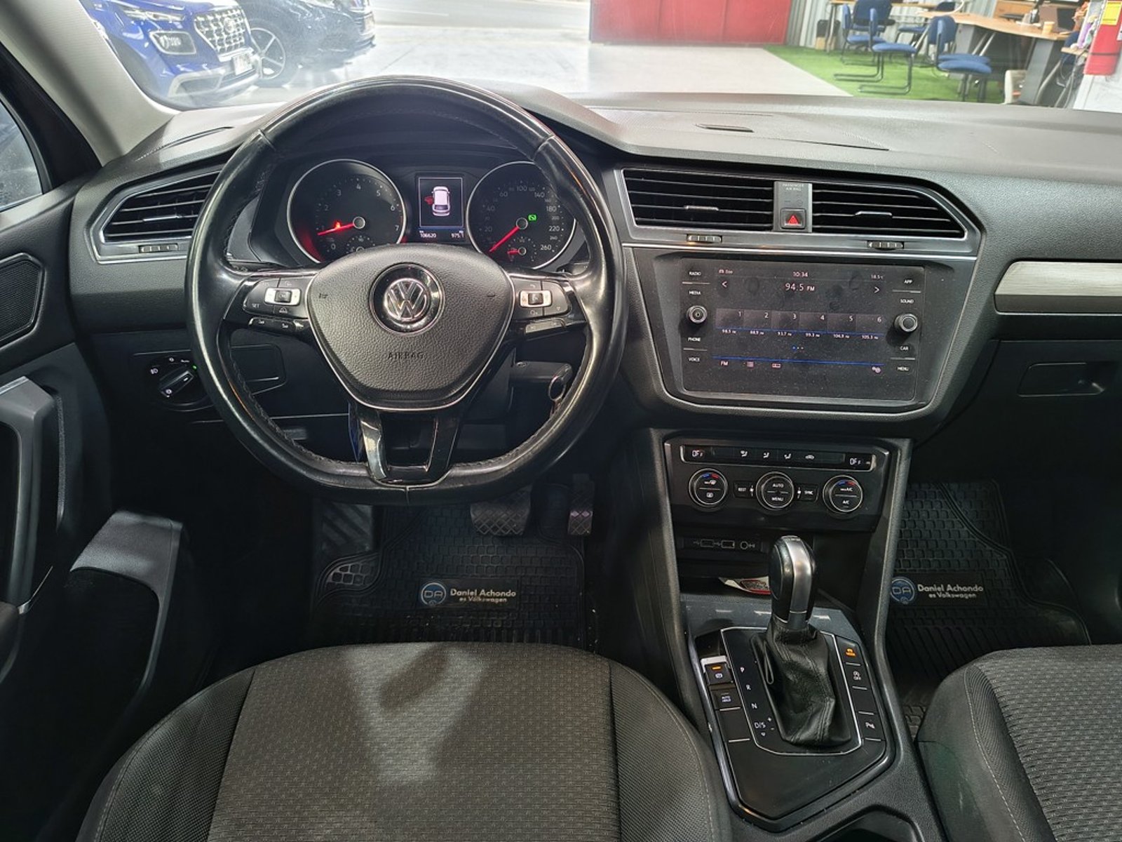 VOLKSWAGEN TIGUAN 1.4 TSI TRENDLINE 2018 - Imagen 14 de 20