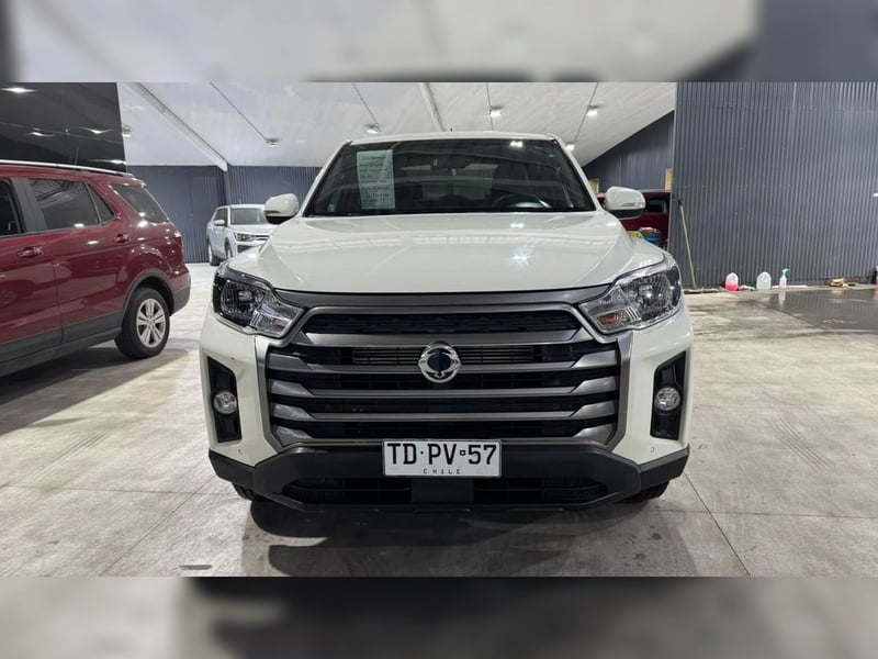 SsangYong GRAND MUSSO 2.2 GLX MT 4X2 DIESEL 2024 - Imagen 3 de 10