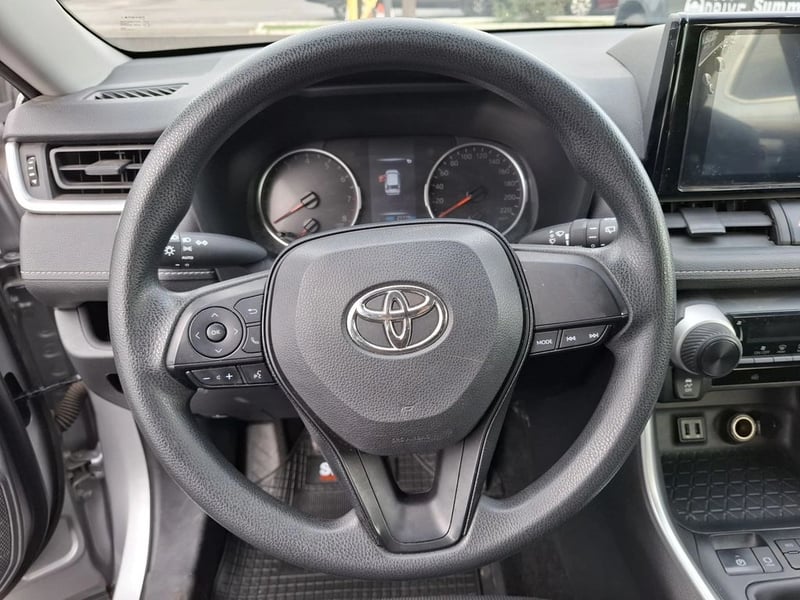 Toyota RAV4 LE 2.0 2024 - Imagen 14 de 20