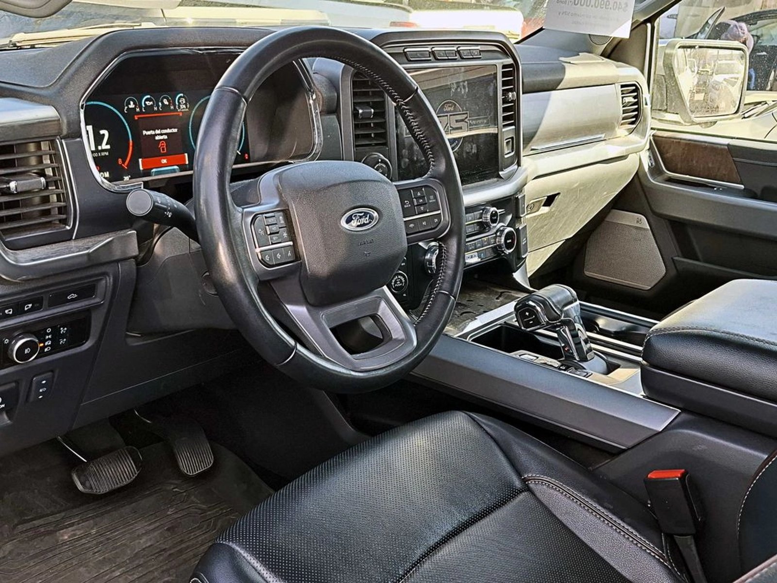 Ford F-150 LARIAT LUXURY 5.0 4X4 AT 4P 2024 - Foto 5 de 7