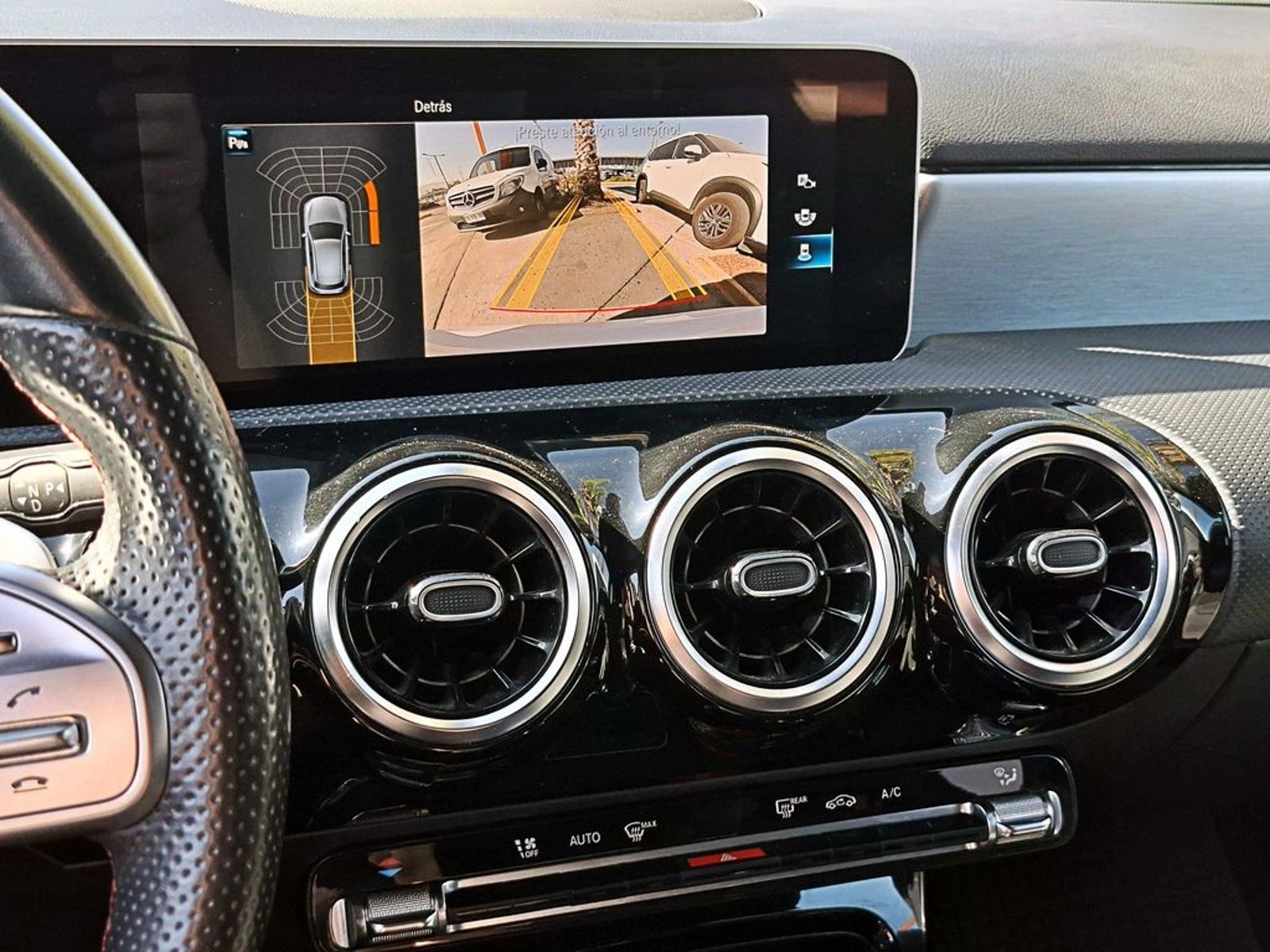 MERCEDES-BENZ A 250 2.0 SPORT AT 2019 - Imagen 16 de 18