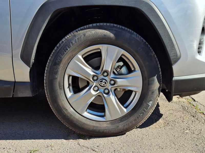 Toyota RAV4 4X2 2.0 LE AUT 2025 - Imagen 6 de 20
