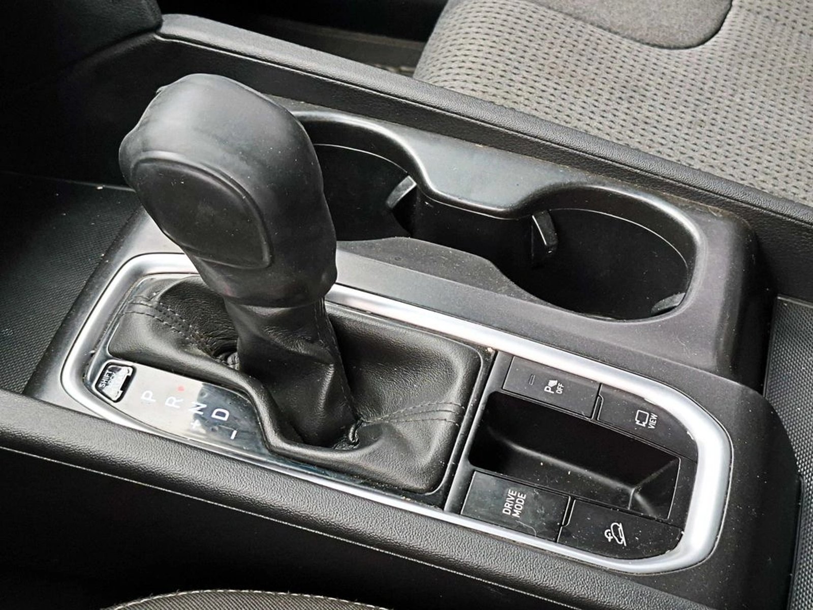 Hyundai SANTA FE 2.4 PLUS 4X2 AT 2021 - Imagen 18 de 18