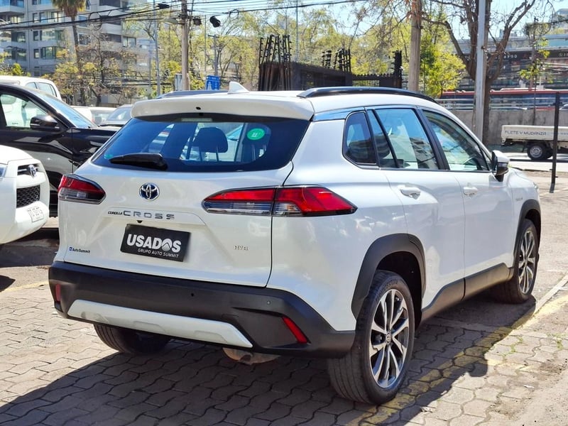 Toyota COROLLA CROSS 1.8 SEG HYBRID 4X2 CVT AT 5P 2022 - Imagen 6 de 20