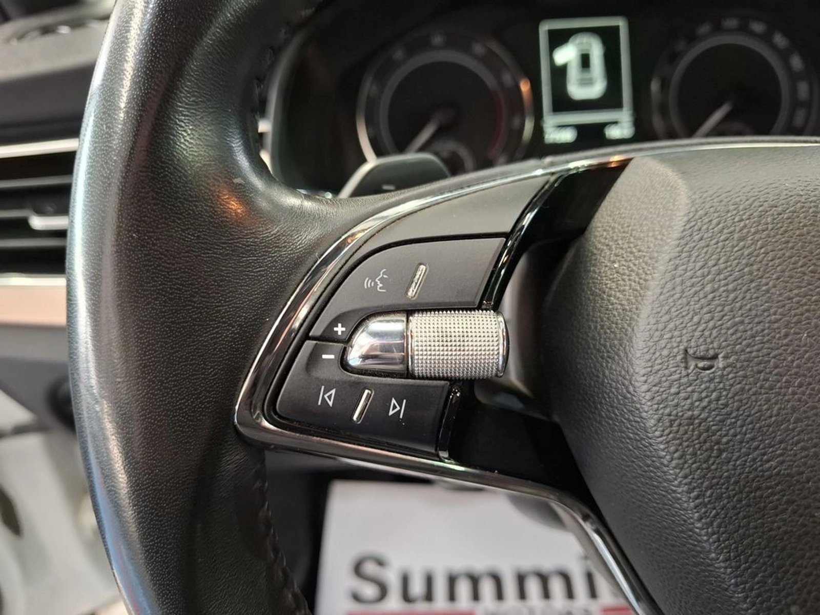 Skoda KAMIQ 1.5 TSI STYLE 4X2 AT 5P 2022 - Imagen 16 de 20