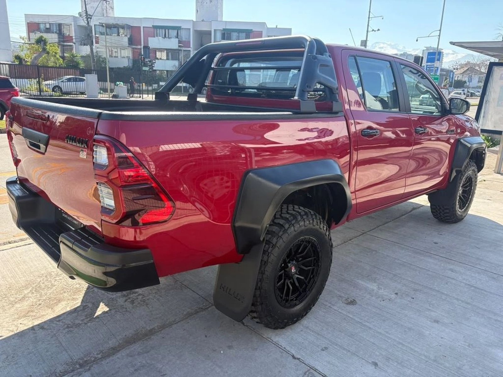 Toyota HILUX 2.4 DX MT 4X4 DIESEL 2022 - Foto 4 de 11