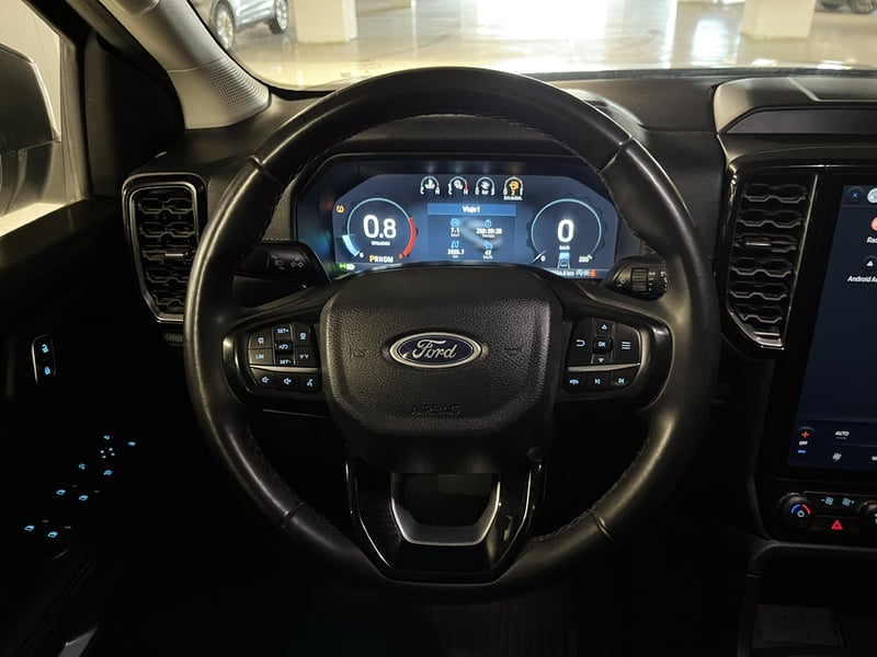 Ford RANGER 3.0 LIMITED AT 4X4 DIESEL 2024 - Imagen 13 de 19