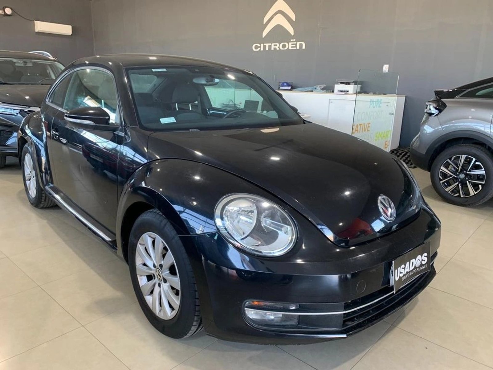Volkswagen BEETLE 1.4 MT 2015 - Foto 2 de 10