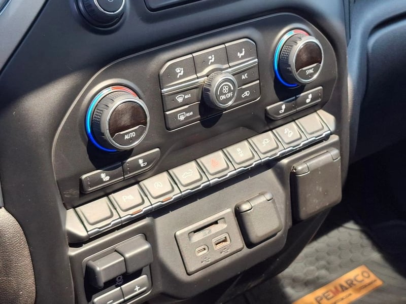 Chevrolet SILVERADO 5.3 CC LT TRAILBOSS Z71 AT 4X4 2021 - Imagen 18 de 18