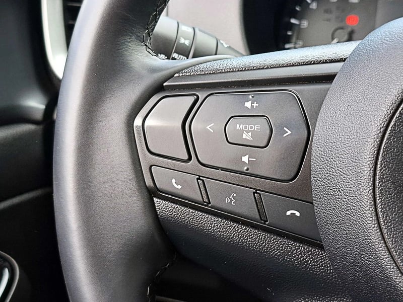Mazda BT-50 2.2 DC HIGH PLUS AT 4X4 DIESEL 2026 - Imagen 15 de 20