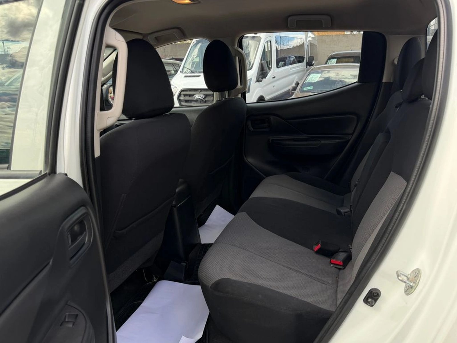 Mitsubishi L200 2.4 KATANA CRM DIESEL SPECIAL PACK DOB. CAB. 4X4 MT 4P 2022 - Imagen 16 de 16