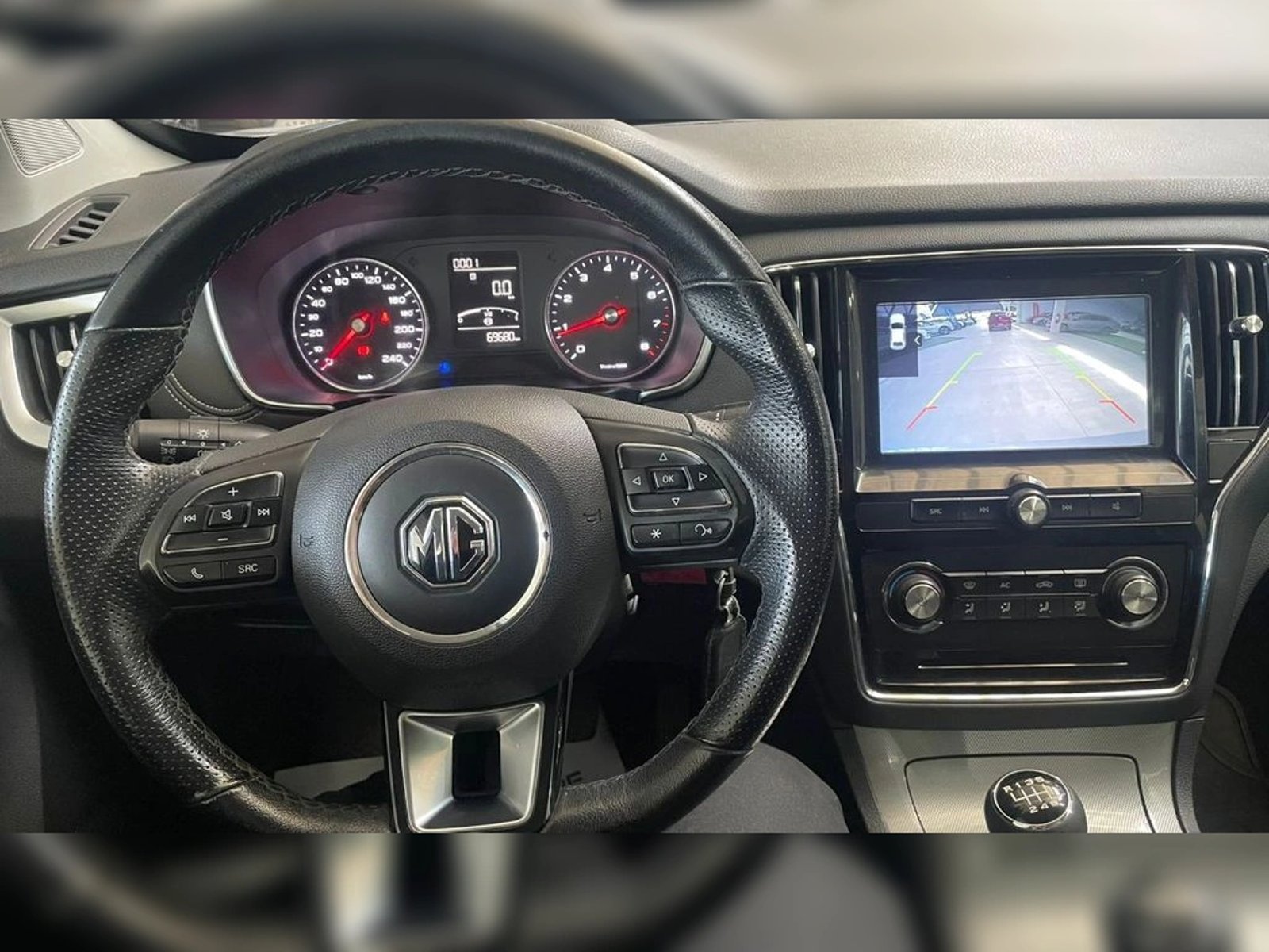 MG RX5 1.5T STD 2WD MT 5P 2023 - Imagen 10 de 11